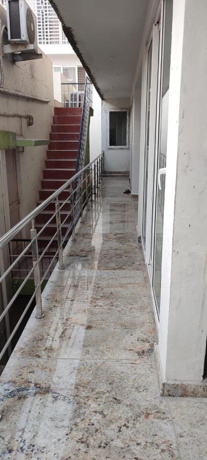 Rvr Abode -Private Rooms Bengaluru Zewnętrze zdjęcie