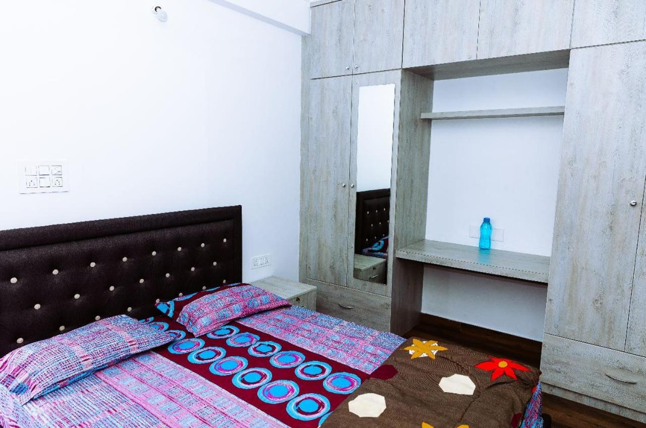 Rvr Abode -Private Rooms Bengaluru Zewnętrze zdjęcie