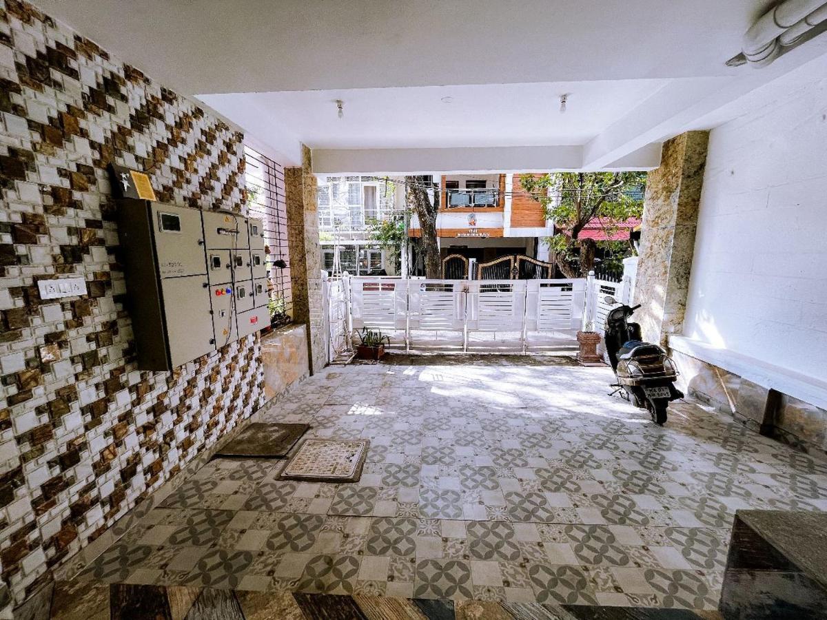 Rvr Abode -Private Rooms Bengaluru Zewnętrze zdjęcie